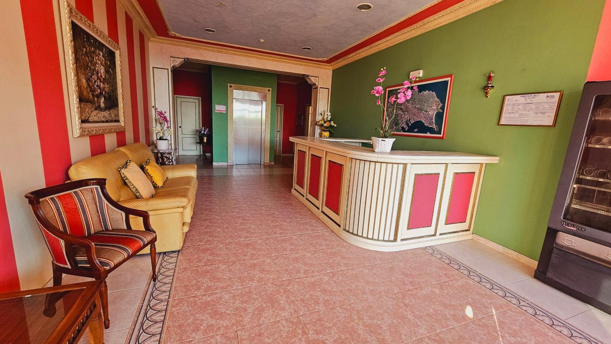 Hotel Matalenas ซานตานเดร์ ภายนอก รูปภาพ