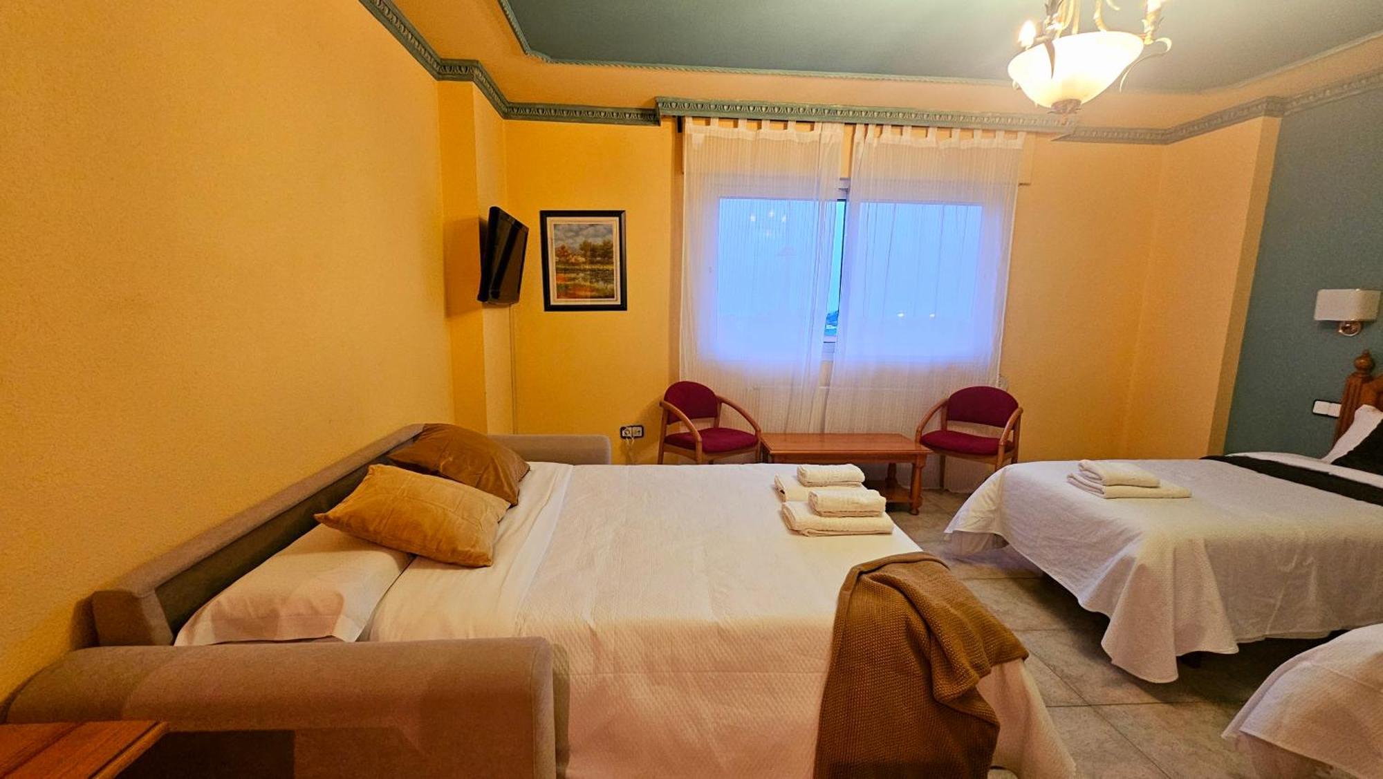 Hotel Matalenas ซานตานเดร์ ภายนอก รูปภาพ