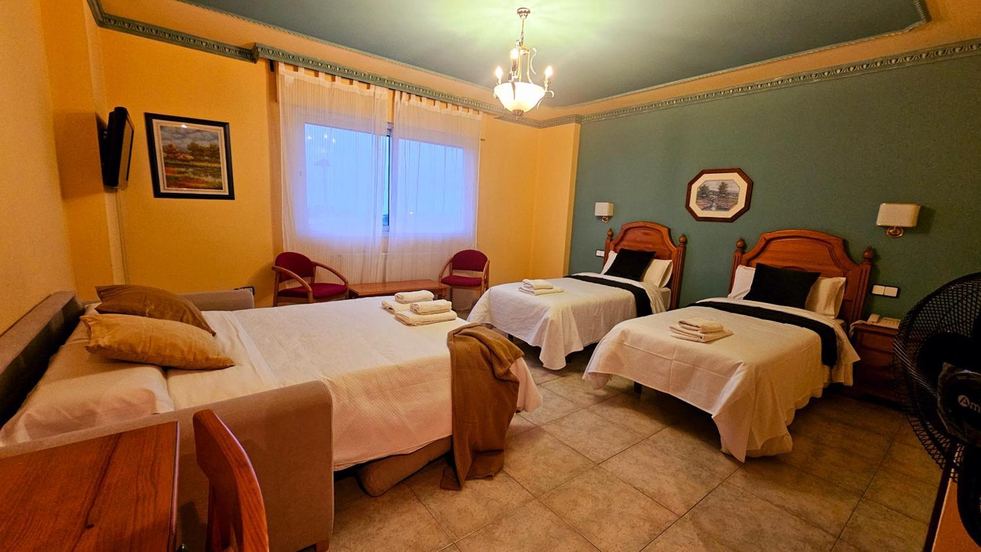 Hotel Matalenas ซานตานเดร์ ภายนอก รูปภาพ
