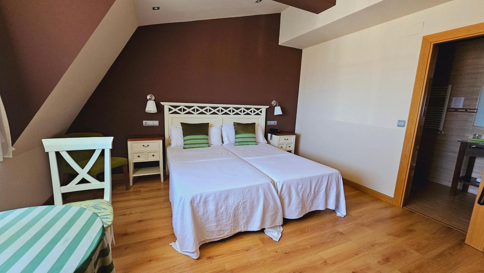 Hotel Matalenas ซานตานเดร์ ภายนอก รูปภาพ