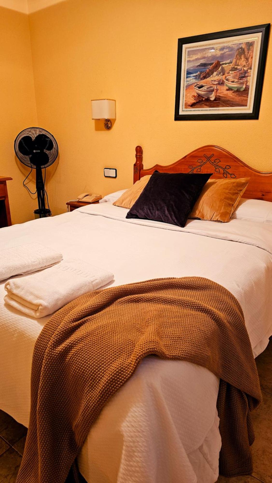 Hotel Matalenas ซานตานเดร์ ภายนอก รูปภาพ